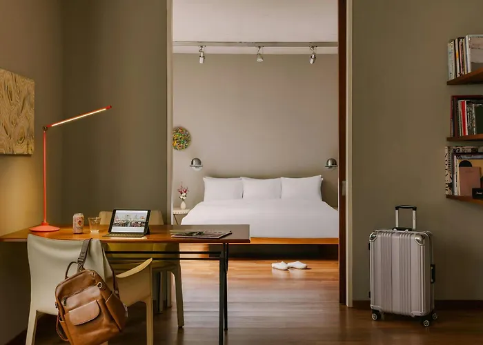 Chambers Hotel Central Park South, Sonder By Marriott Bonvoy